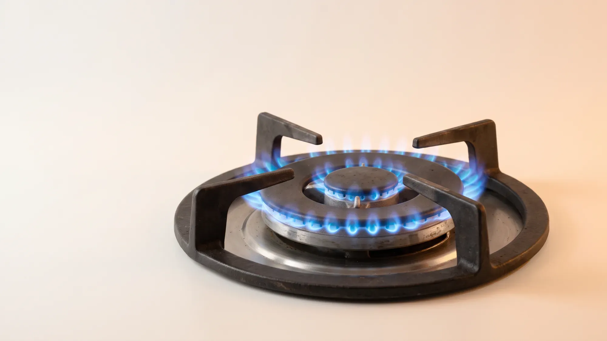 UK natural gas: supply challenges, price impacts, and the future of home heating